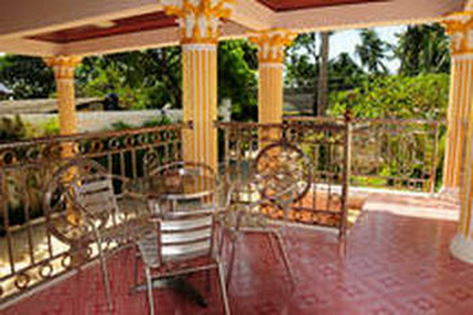 Majestic Villas Phuket Rawai Extérieur photo