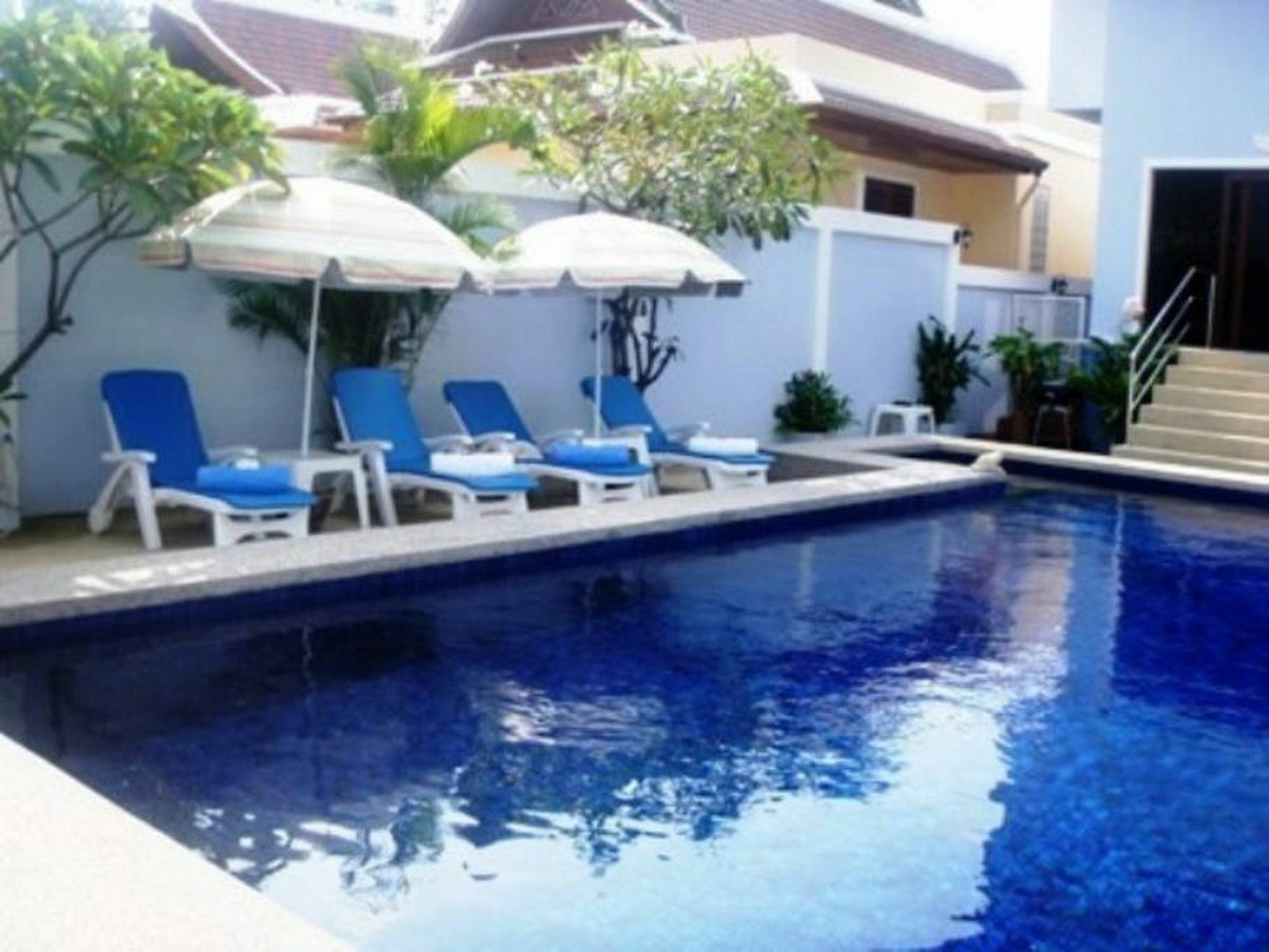 Majestic Villas Phuket Rawai Extérieur photo
