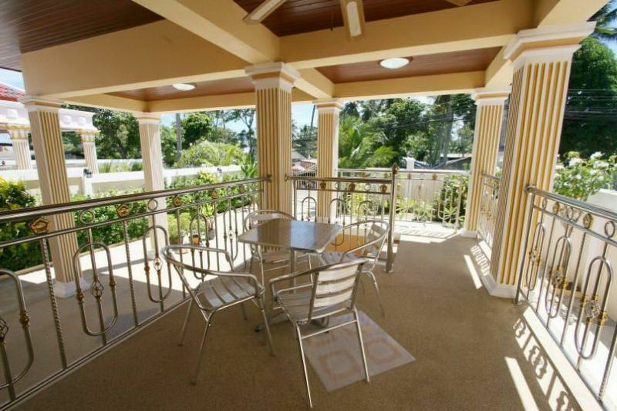 Majestic Villas Phuket Rawai Extérieur photo